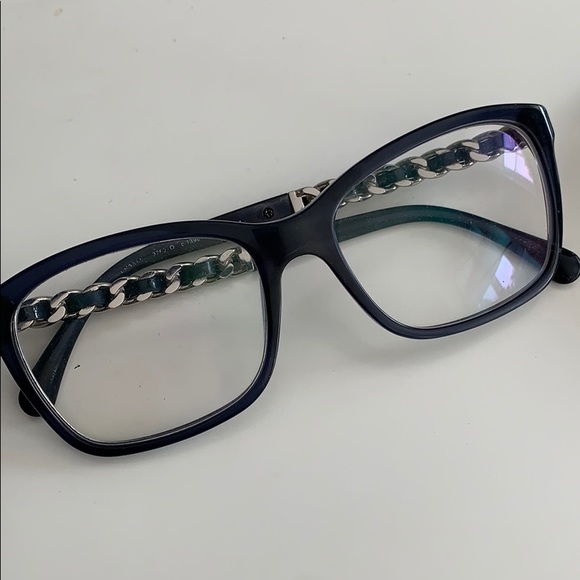 Meet your Posher, Jessica - Picture 1 of 1